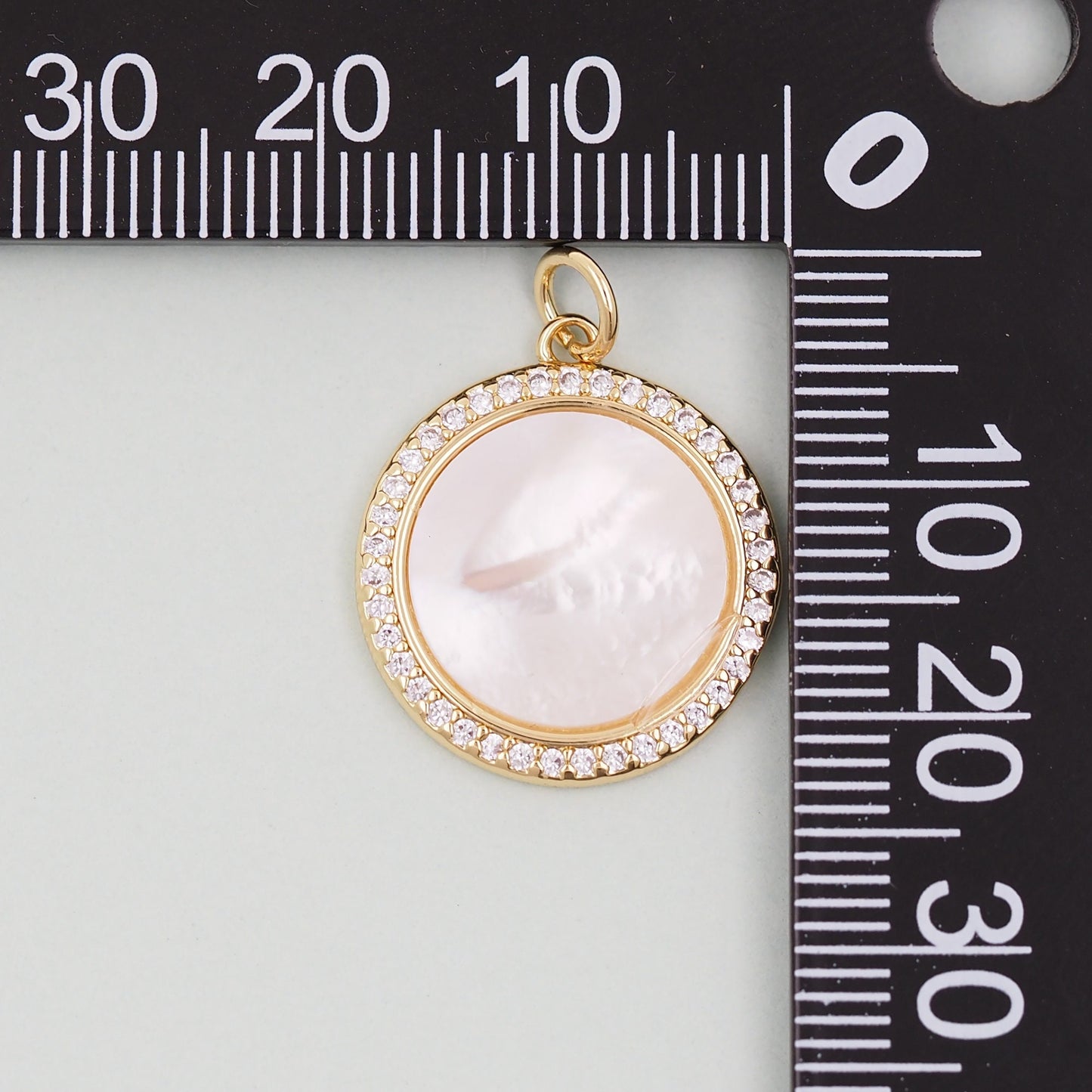 Gold Round Charms,18K Gold Filled Round Coin Pendant,Round Shell Charm Bracelet Necklace for DIY Jewelry Making Supply
