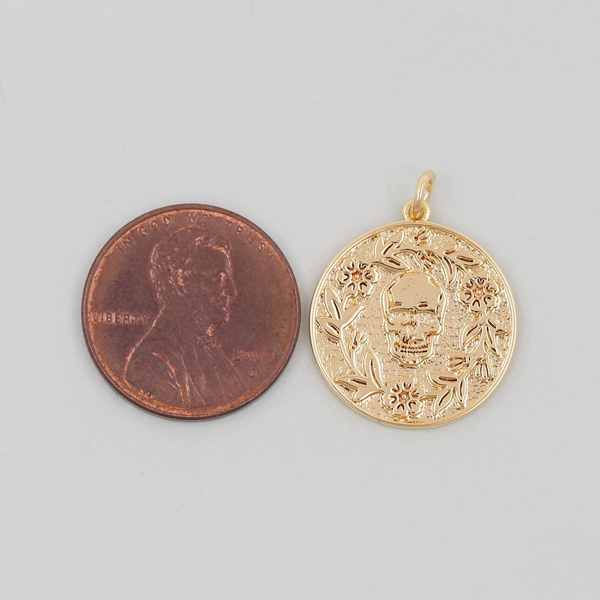 Gold Skull Charms,18K Gold Filled Skull Pendant,Skull Charm Bracelet Necklace for DIY Jewelry Making Supply