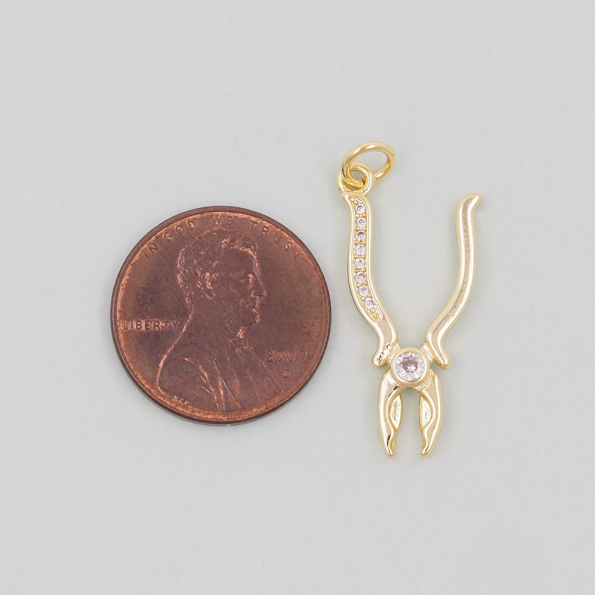 18K Gold Filled Hand Charm Pendant for Jewelry Making