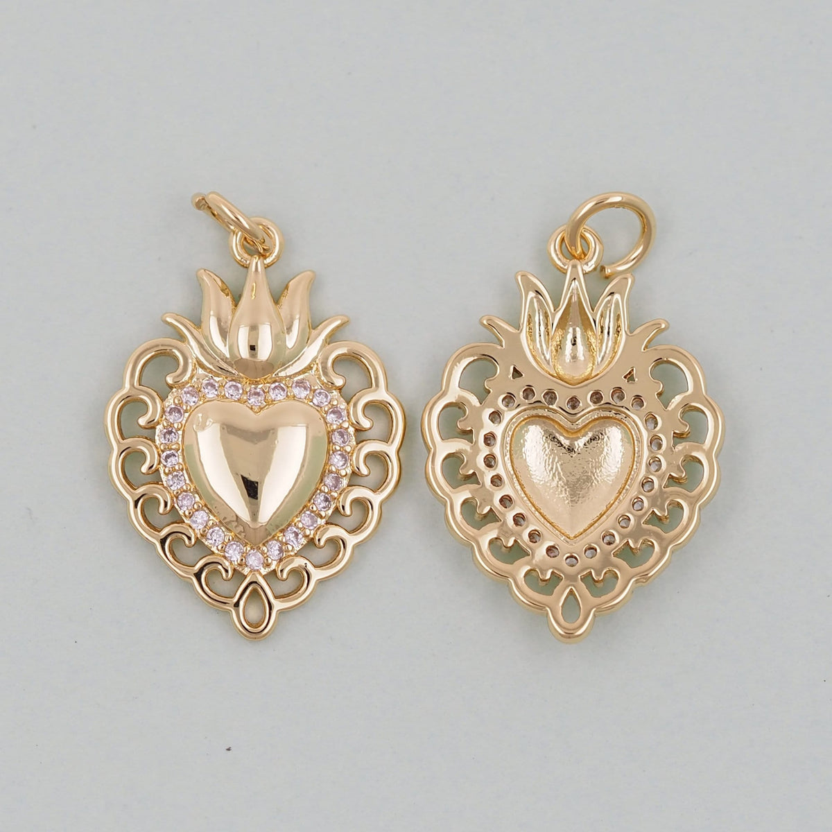Gold sacred Heart Charms,18K Gold Filled sacred heart Pendant,Religious Charm Bracelet Necklace for DIY Jewelry Making Supply
