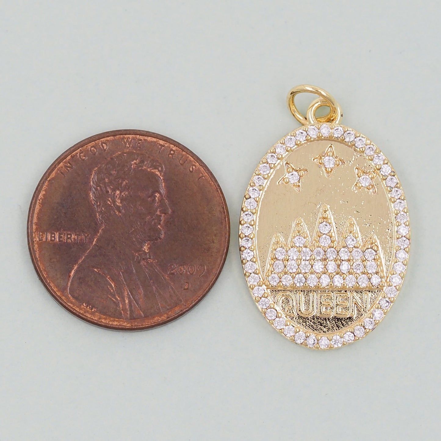 Gold queen Charms,18K Gold Filled queen Pendant,Oval Charm Bracelet Necklace for DIY Jewelry Making Supply