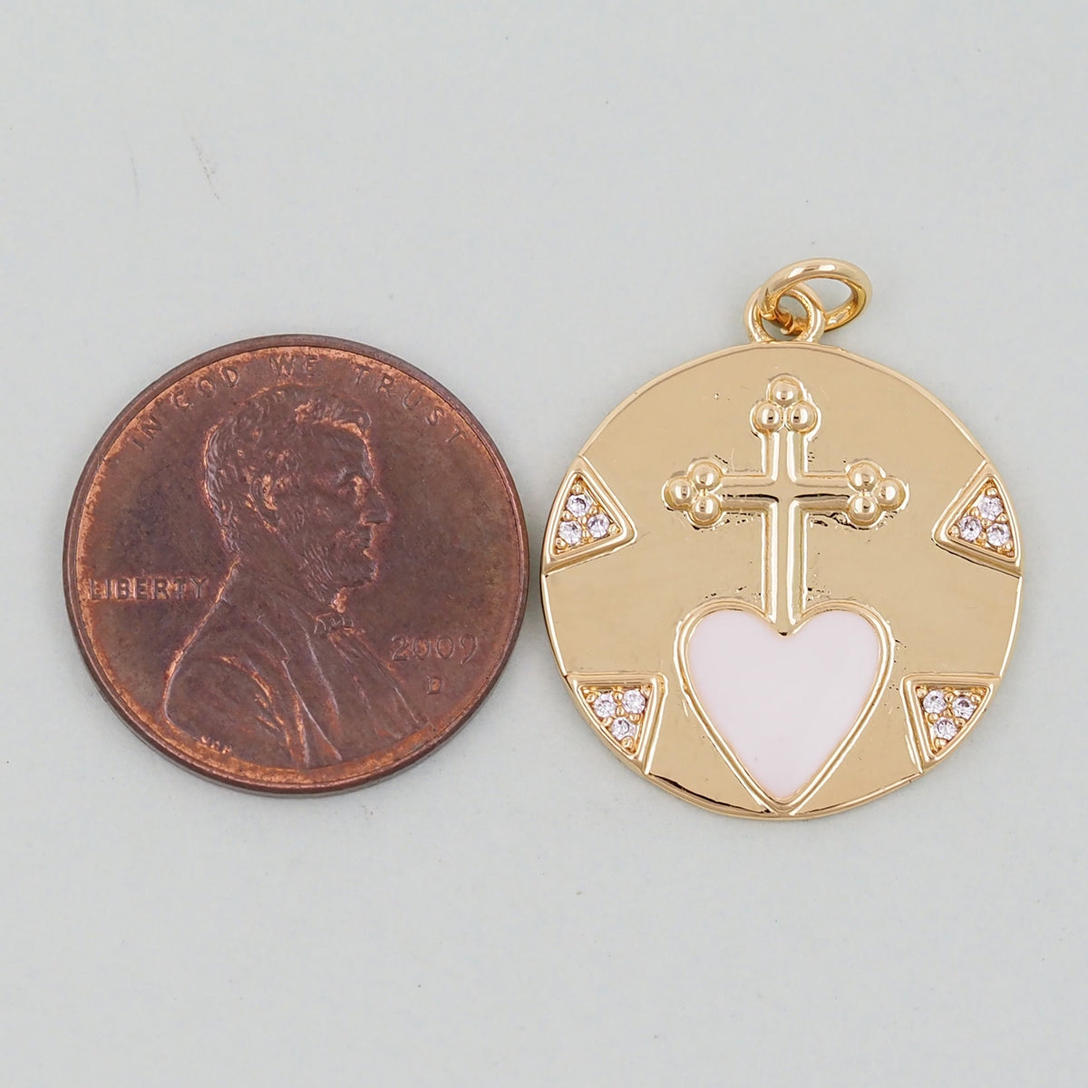 Gold Sacred Heart Charms,18K Gold Filled Sacred Heart Pendant,Sacred Heart Charm Bracelet Necklace for DIY Jewelry Making Sup