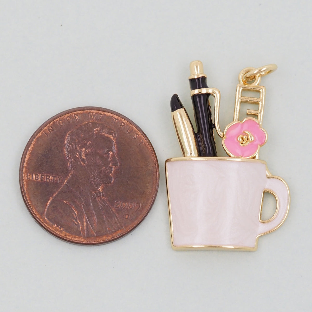 18K Gold Filled Hand Charm Pendant for Jewelry Making