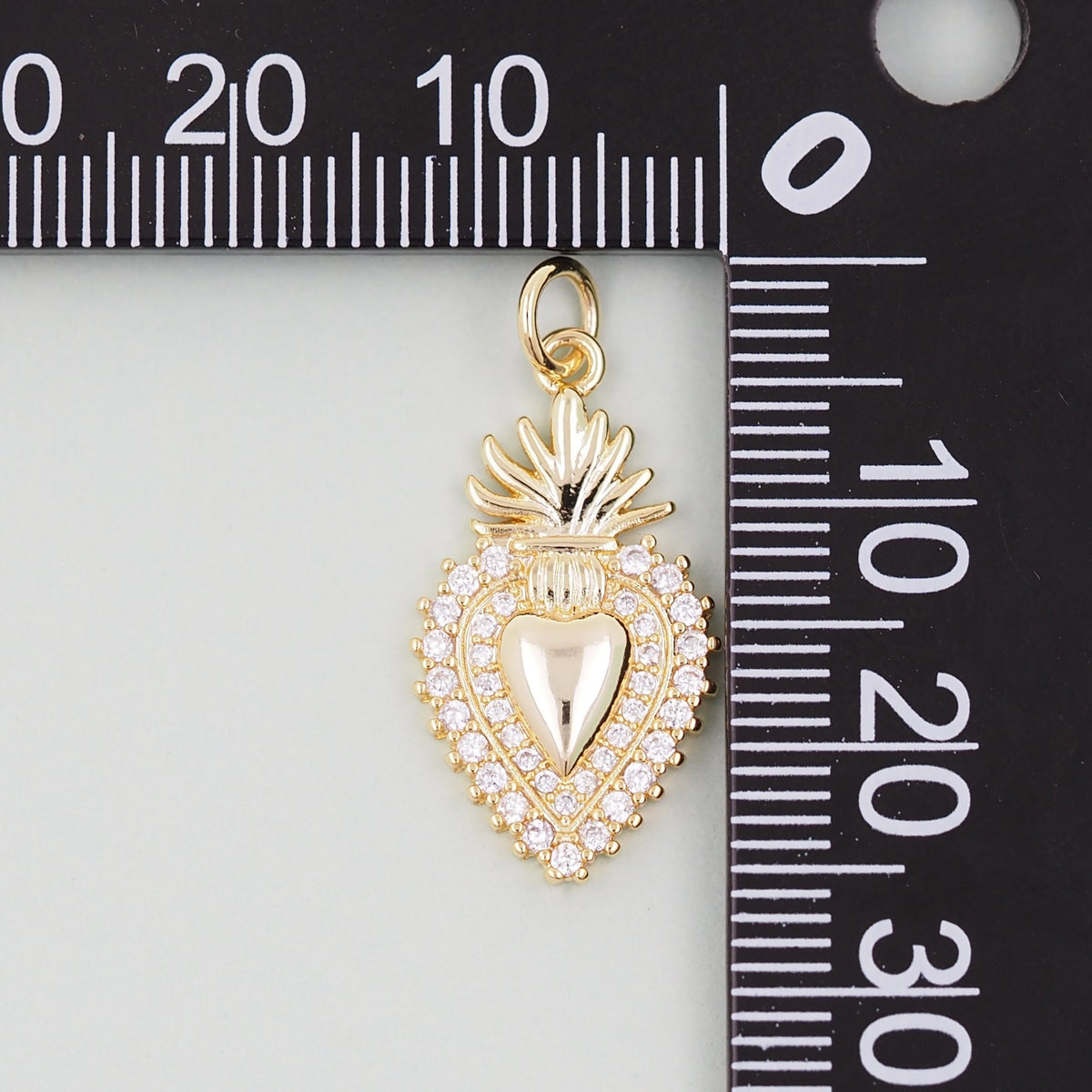 18K Gold Filled Sacred Heart Charm Pendant for Jewelry Making