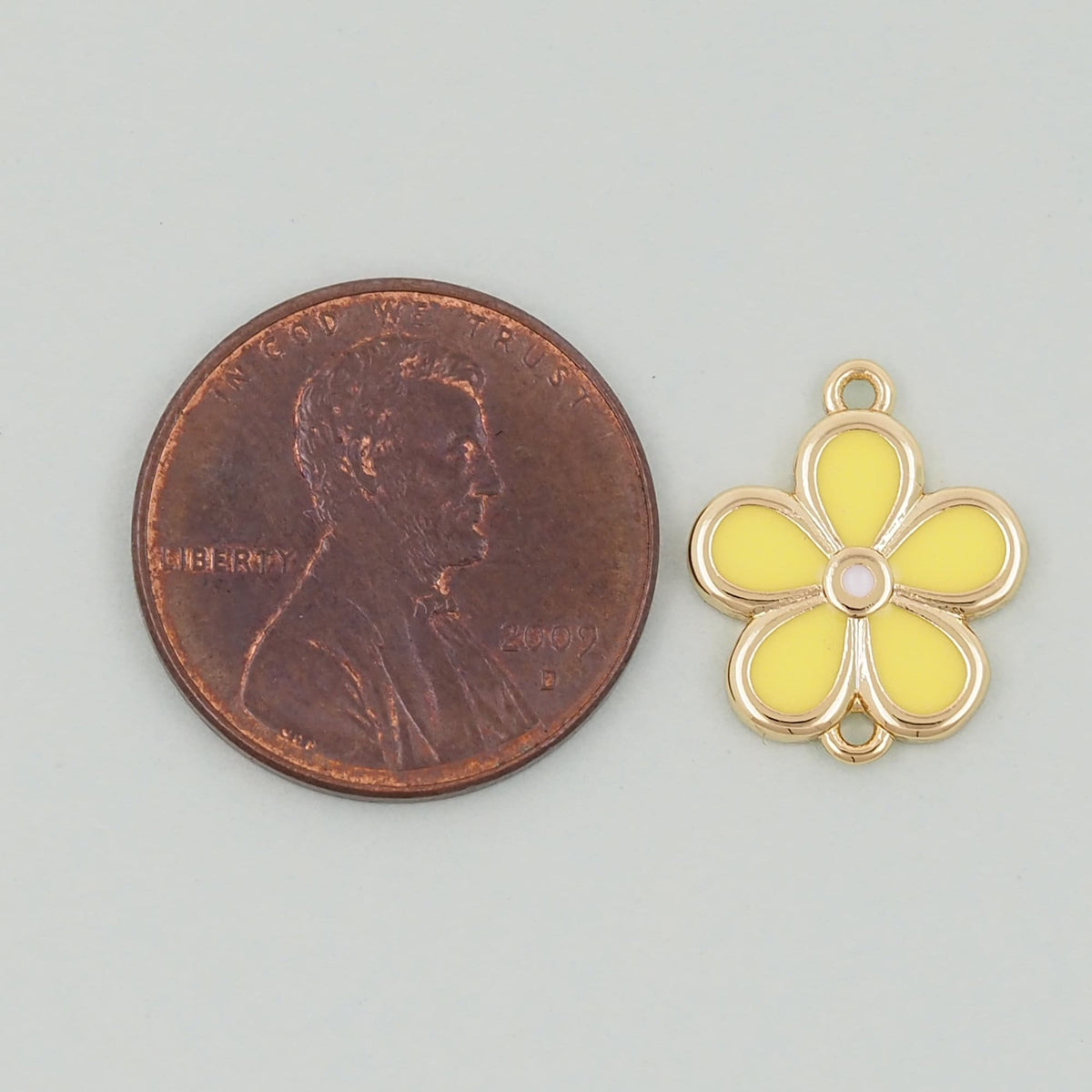 Gold Enamel Flower Charms,18K Gold Filled flower daisy Pendant,flower Charm Bracelet Necklace for DIY Jewelry Making Supply