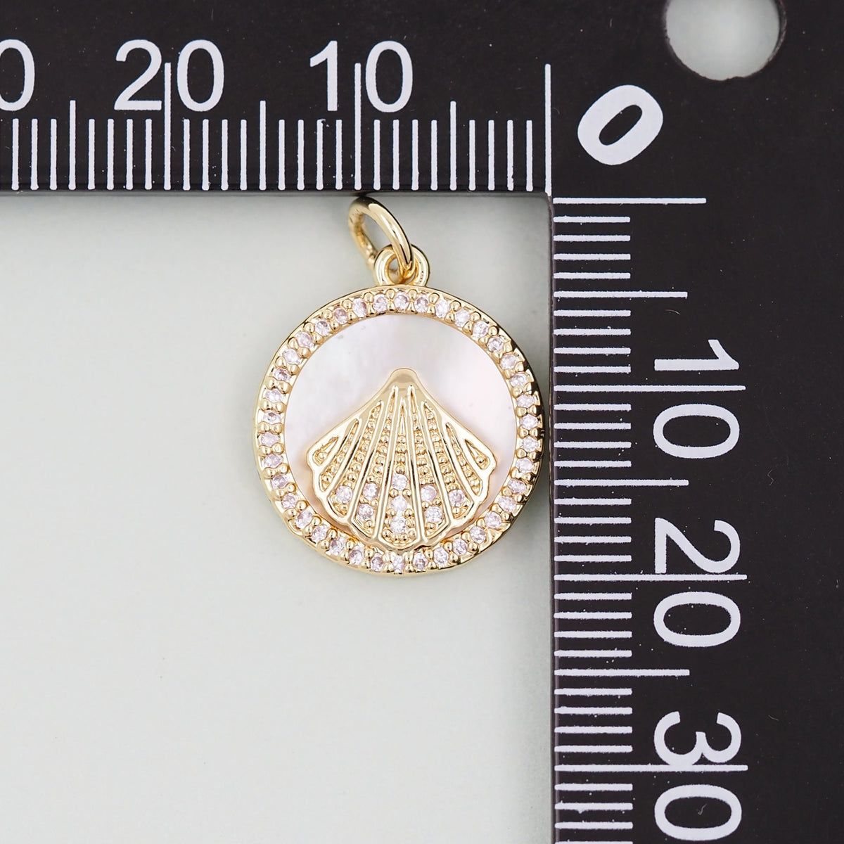 18K Gold Filled Shell Charm Pendant for Jewelry Making