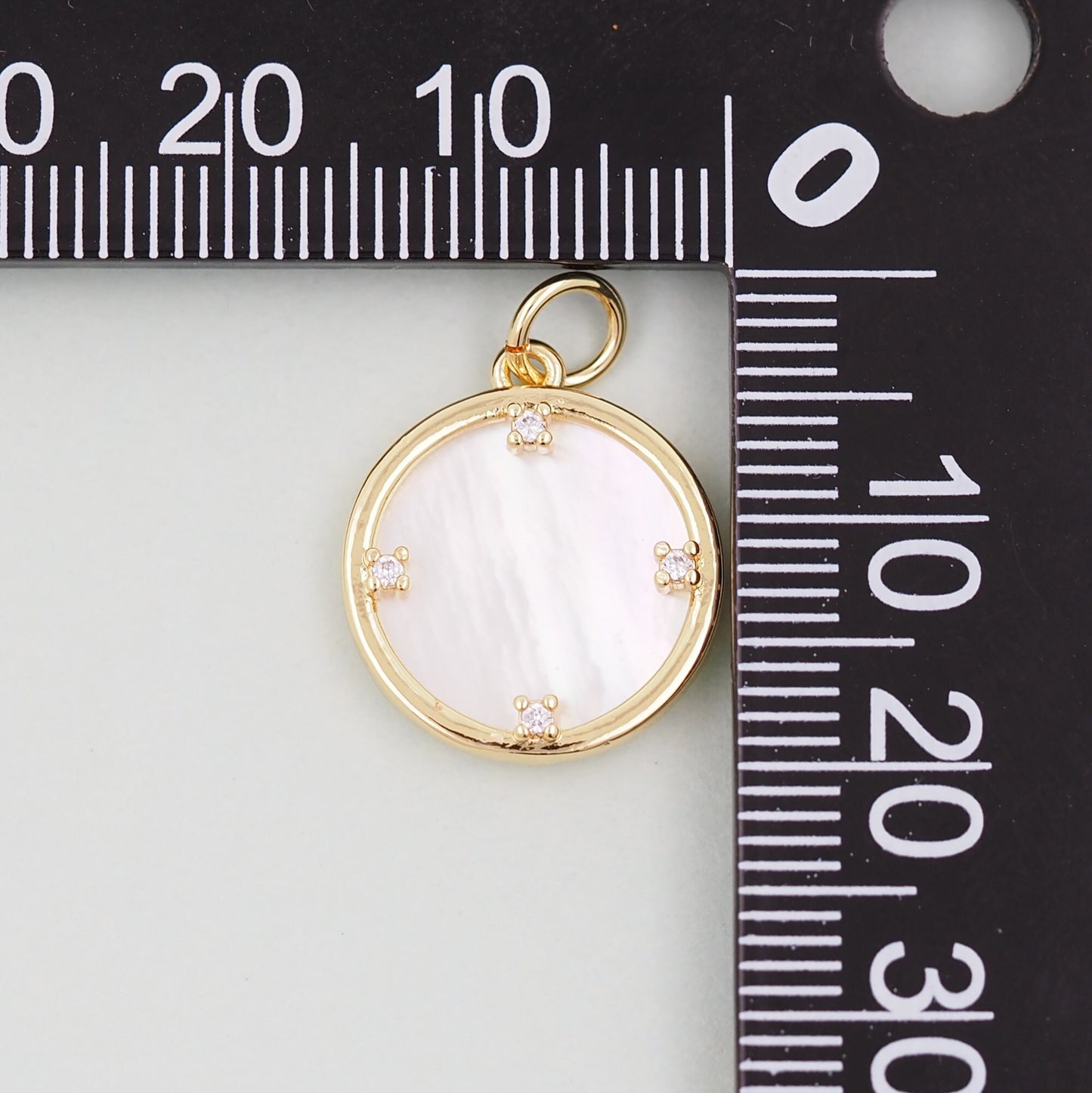 Gold Round Charms,18K Gold Filled Round Pendant,White Shell Round Charm Bracelet Necklace for DIY Jewelry Making Supply