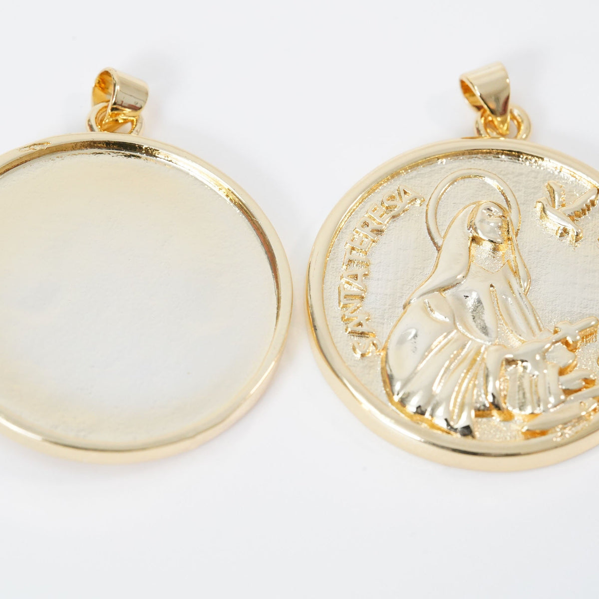 Gold Our Lady of Guadalupe Charms,18K Gold Filled virgin mary Pendant Charm Bracelet Necklace for DIY Jewelry Making Supply
