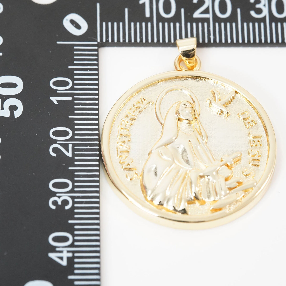 Gold Our Lady of Guadalupe Charms,18K Gold Filled virgin mary Pendant Charm Bracelet Necklace for DIY Jewelry Making Supply