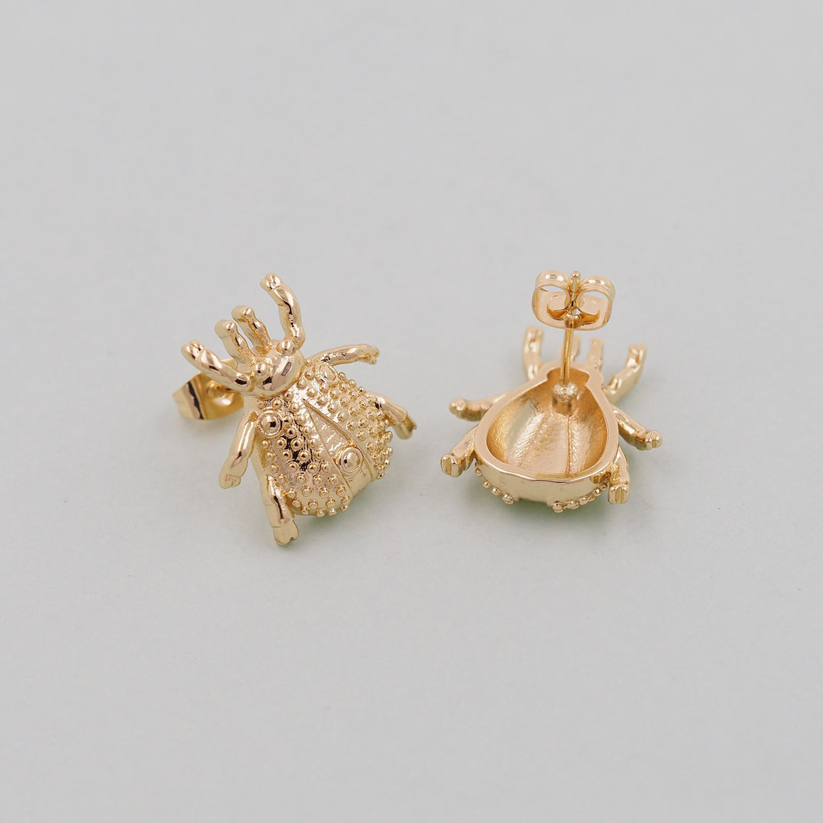 18K Gold Filled Bee Charm Pendant for Jewelry Making