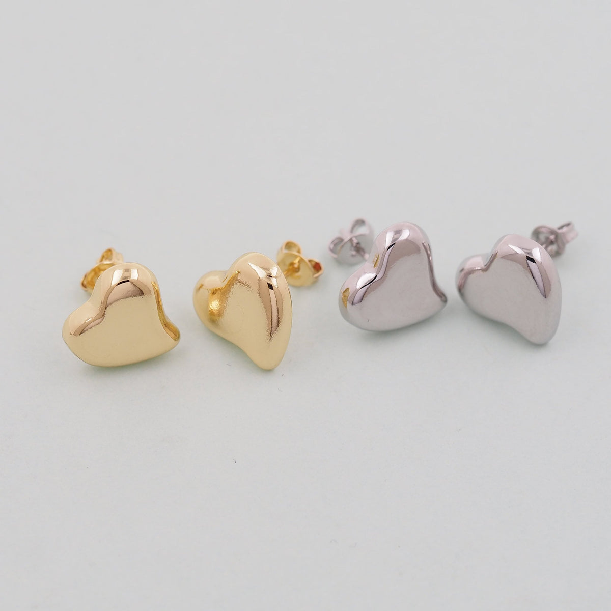 1pair 18K Gold Filled Heart Earrings,Gold Earrings,Dainty Earrings