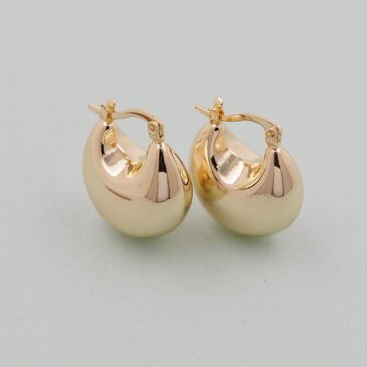 1pair 14K Gold Filled Thick Hoops Earrings,Gold Earrings,Dainty Hoops Huggie,Gold Huggies Hoop Earrings