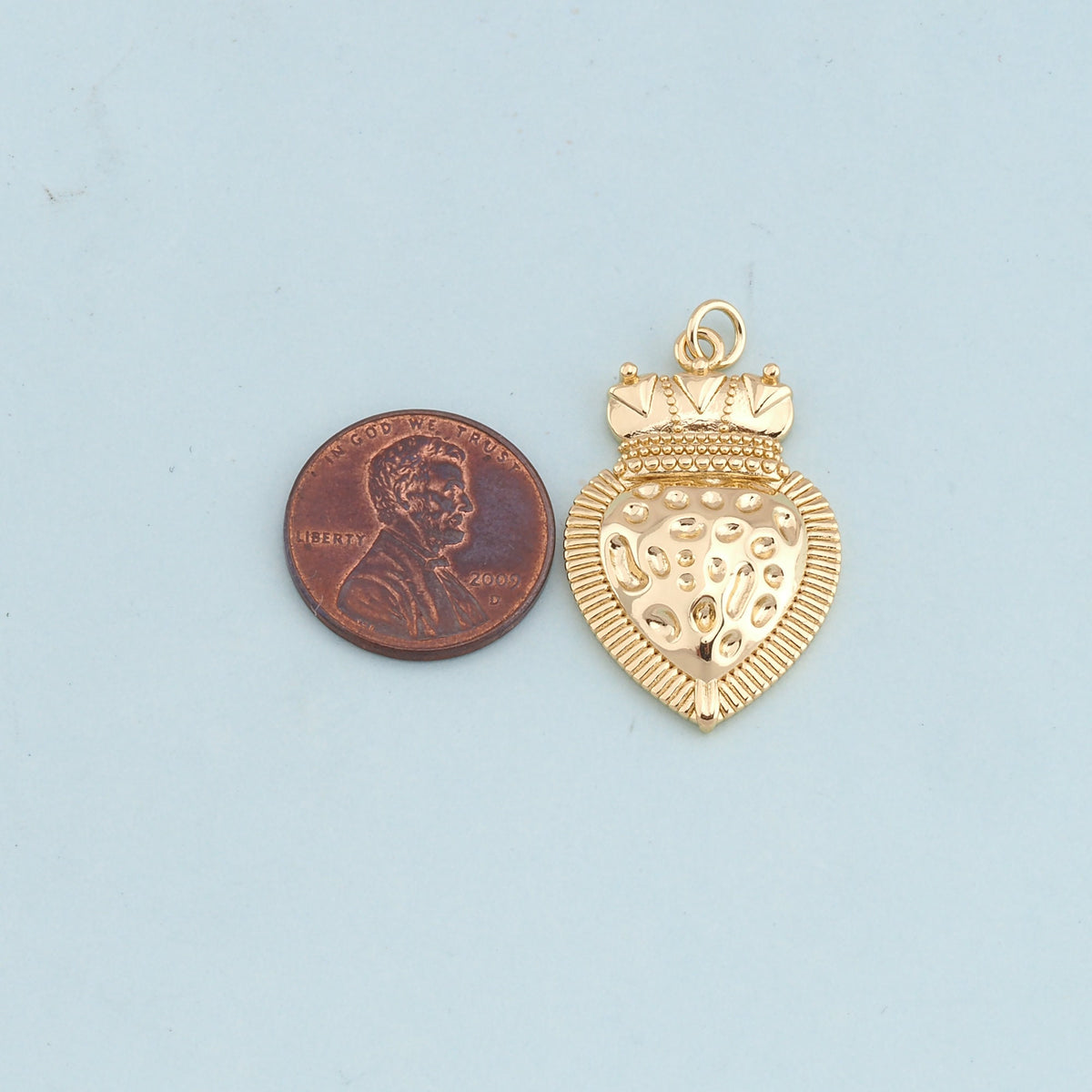 Gold sacred Heart Charms,18K Gold Filled flame sacred heart Pendant,Religious Charm Bracelet Necklace for DIY Jewelry Making 