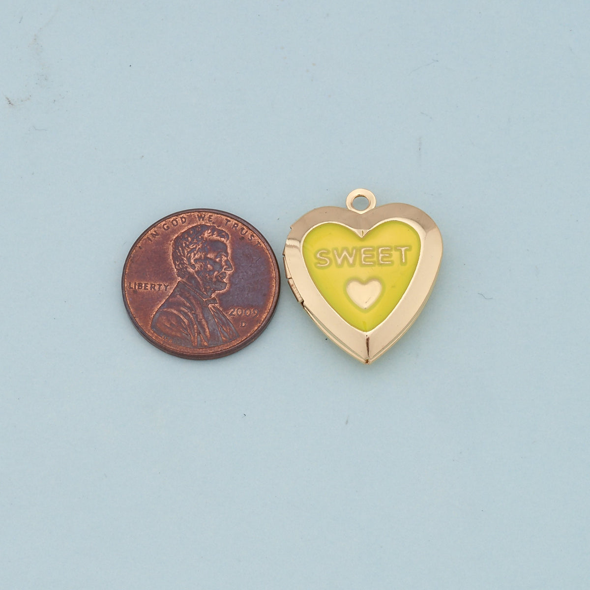 18K Gold Filled Hand Charm Pendant for Jewelry Making