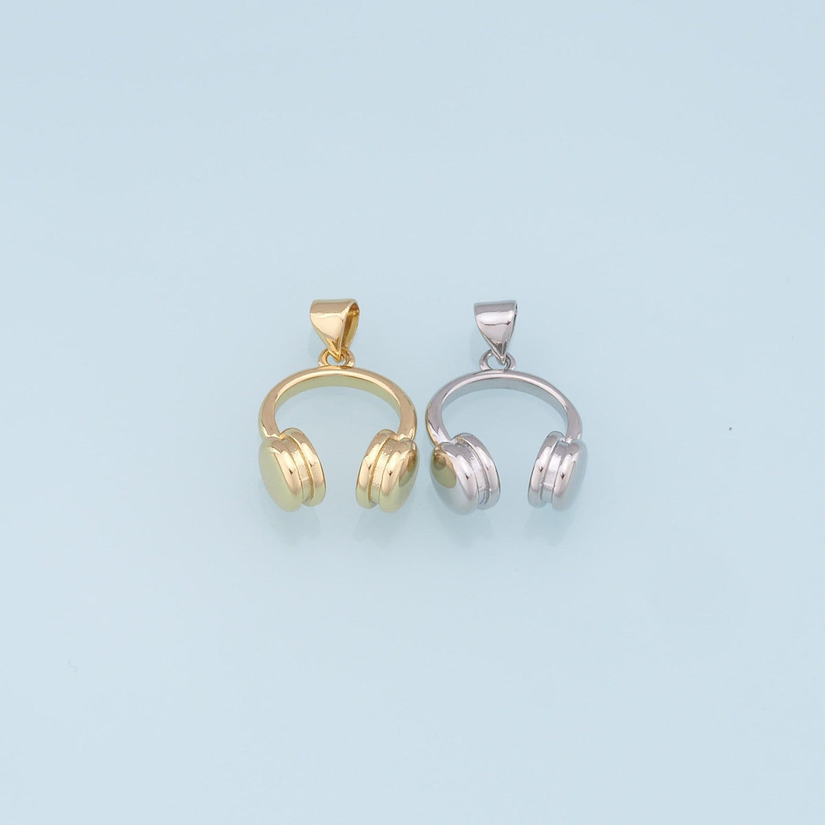 18K Gold Filled Hand Charm Pendant for Jewelry Making