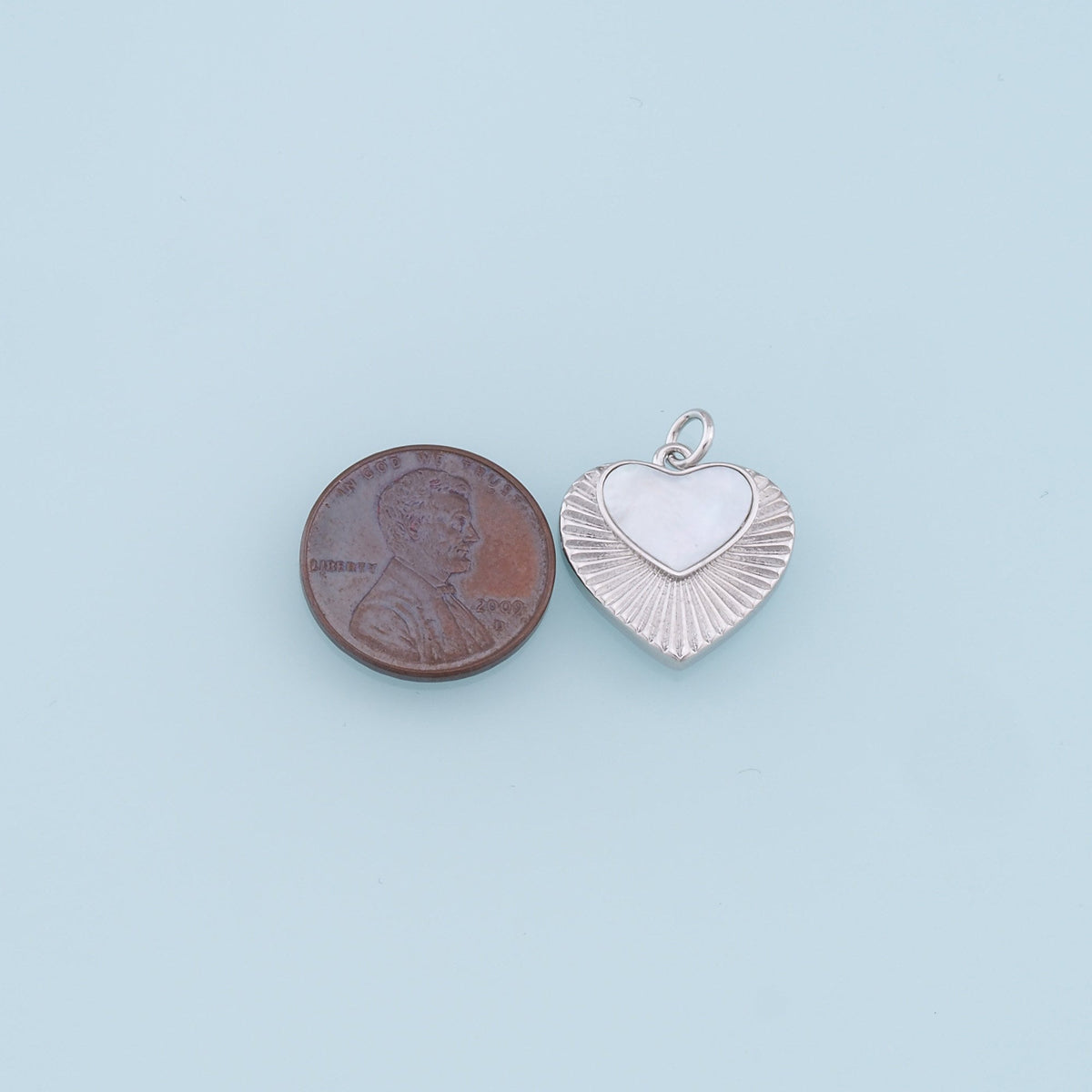 Gold Heart Charms,18K Gold Filled Heart Pendant,Heart Charm Bracelet Necklace for DIY Jewelry Making Supply