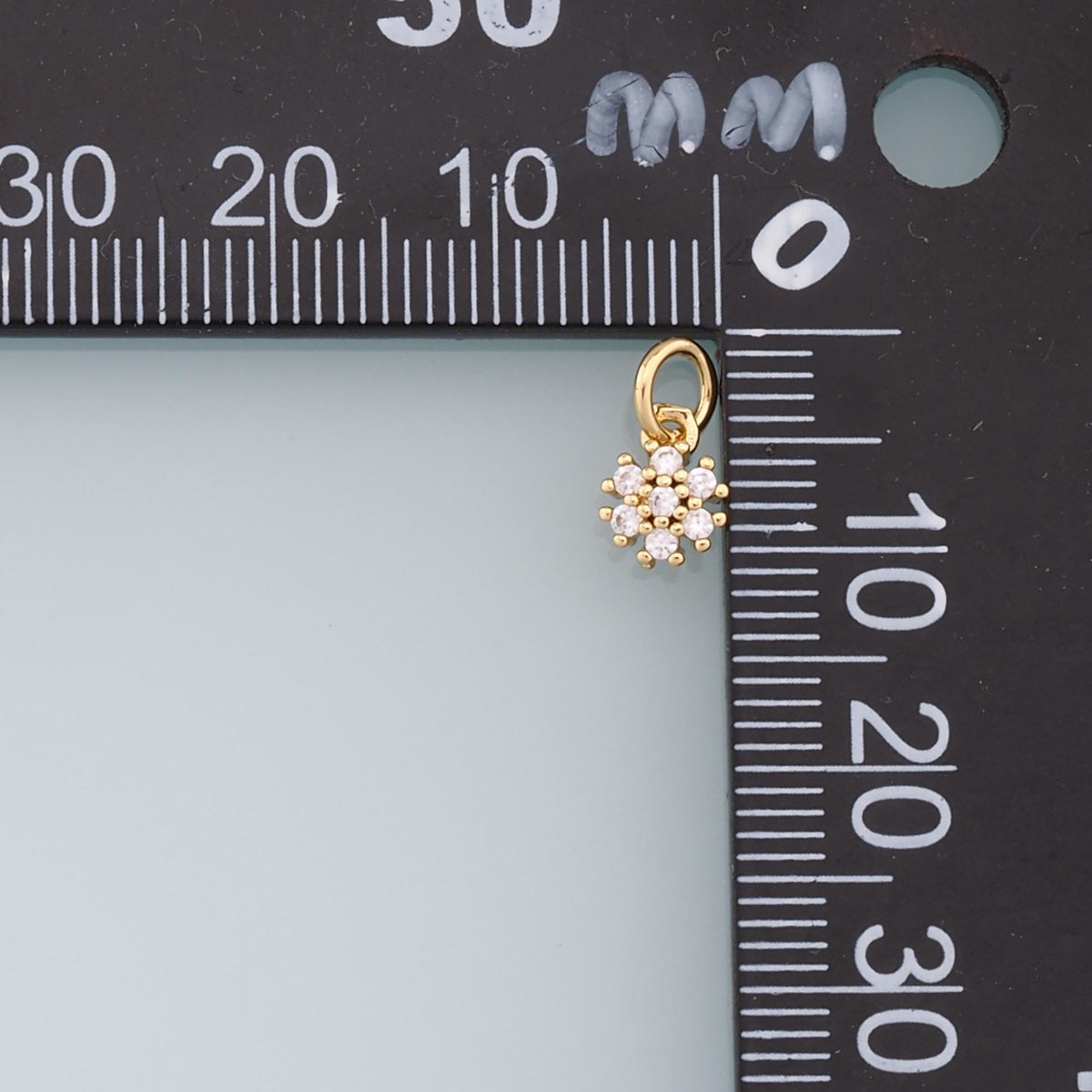 Gold Christmas Charms,18K Gold Filled Christmas snowflake Pendant Charm Bracelet Necklace for DIY Jewelry Making Supply