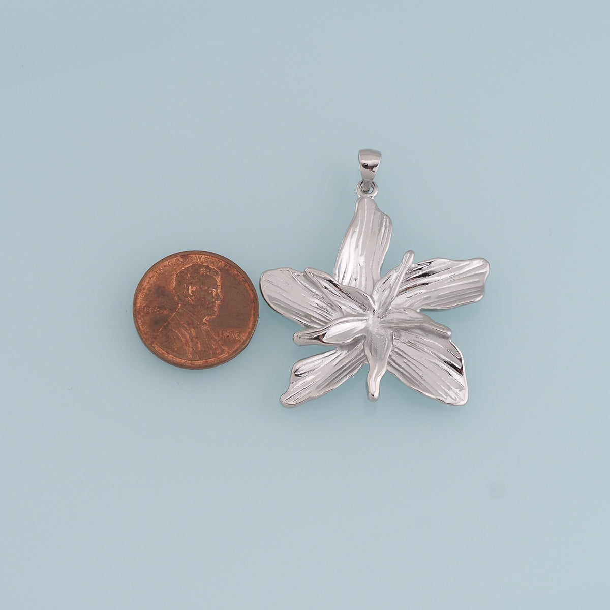 18K Gold Filled Flower Charm Pendant for Jewelry Making