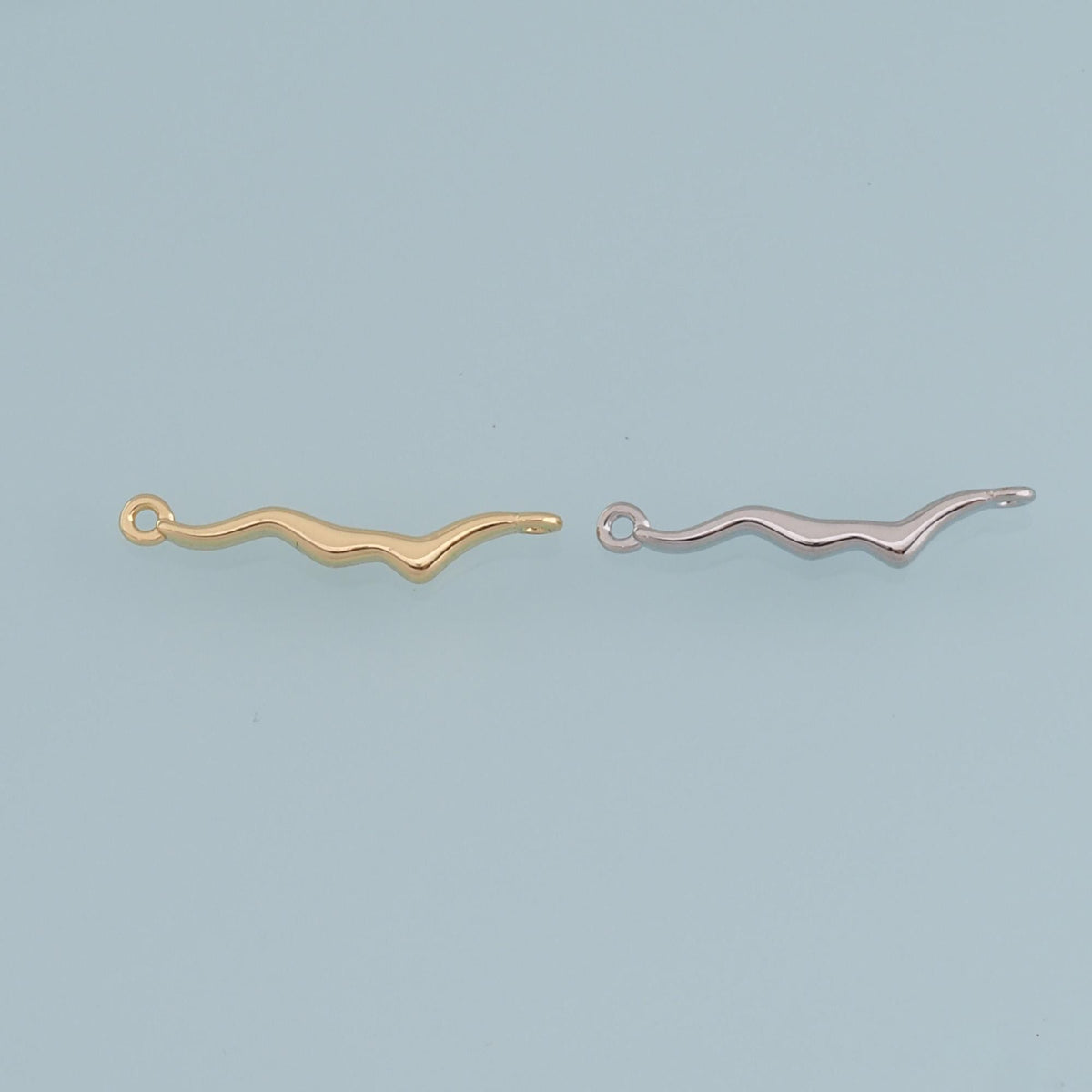 18K Gold Filled Hand Charm Pendant for Jewelry Making