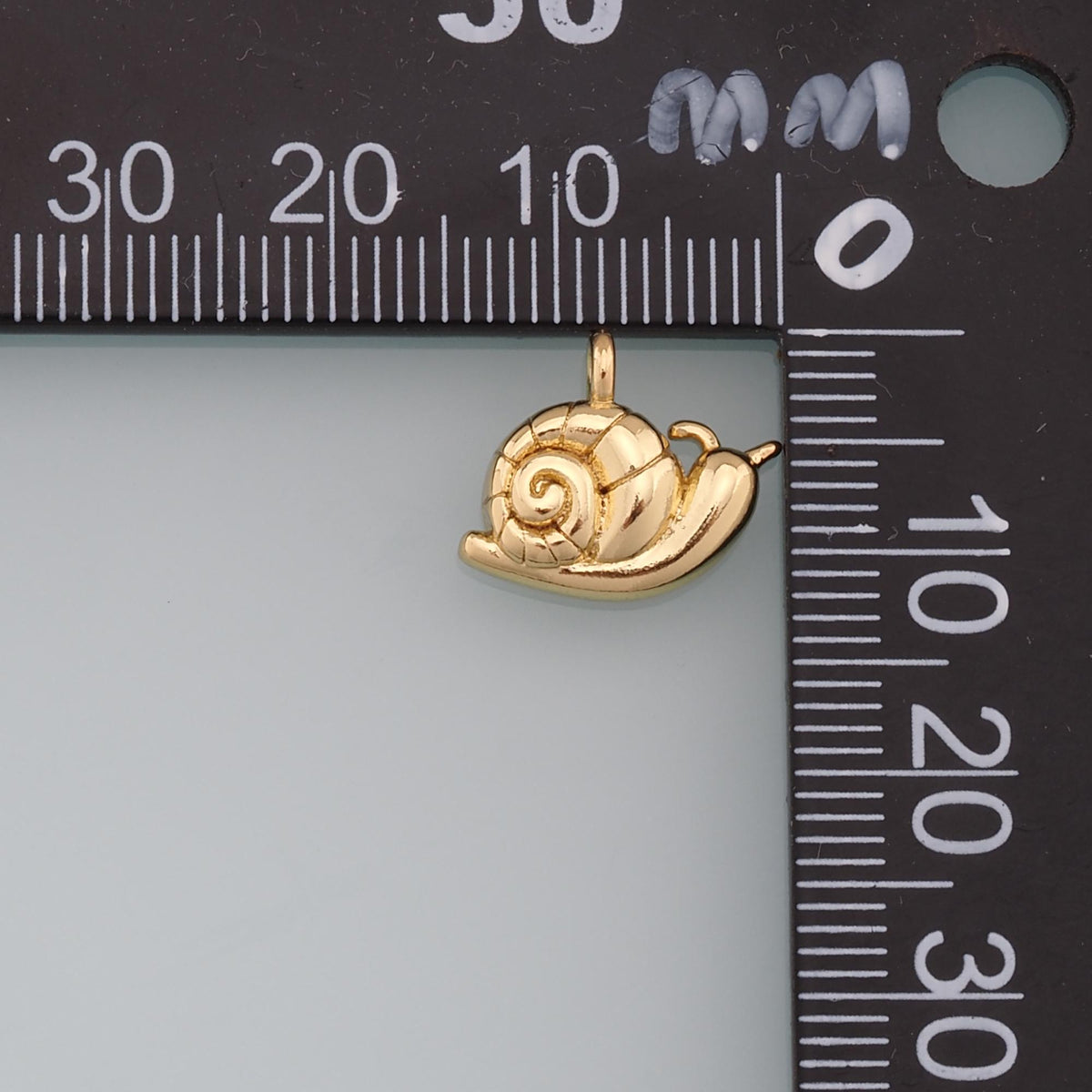 18K Gold Filled Snail Charm Pendant for Jewelry Making