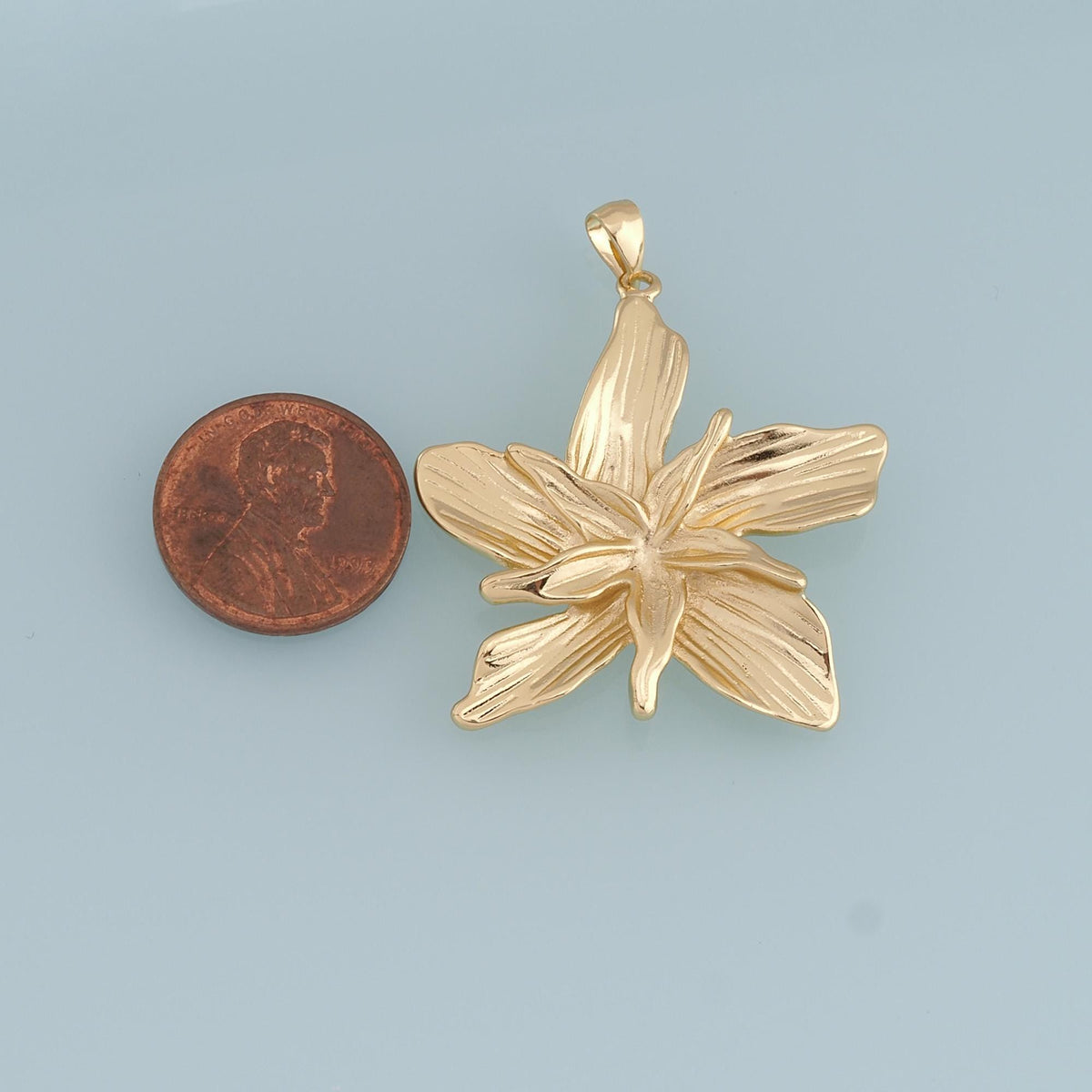 18K Gold Filled Flower Charm Pendant for Jewelry Making