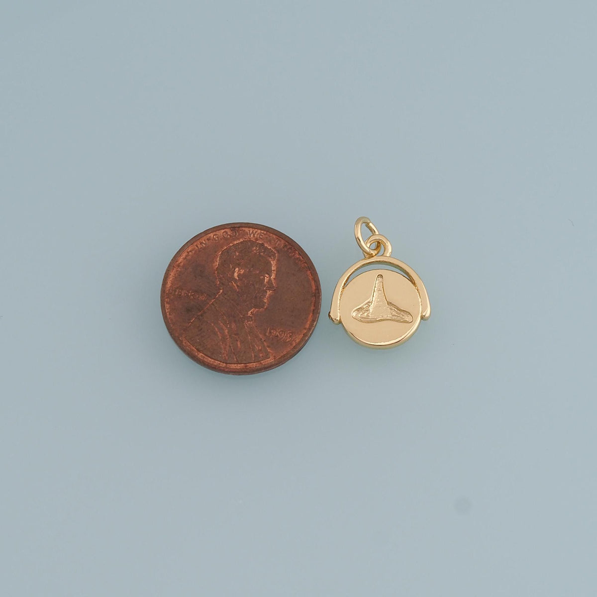 18K Gold Filled Hand Charm Pendant for Jewelry Making