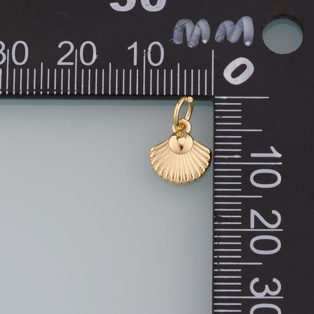 Gold Shell Charms,18K Gold Filled Shell Pendant,Conch Charm Bracelet Necklace for DIY Jewelry Making Supply