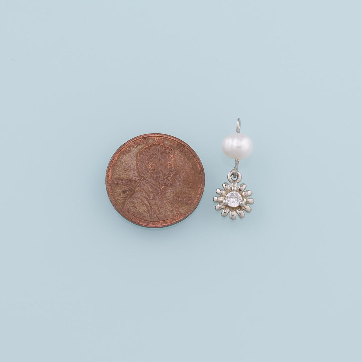 18K Gold Filled Flower Pearl Charm Pendant for Jewelry Making