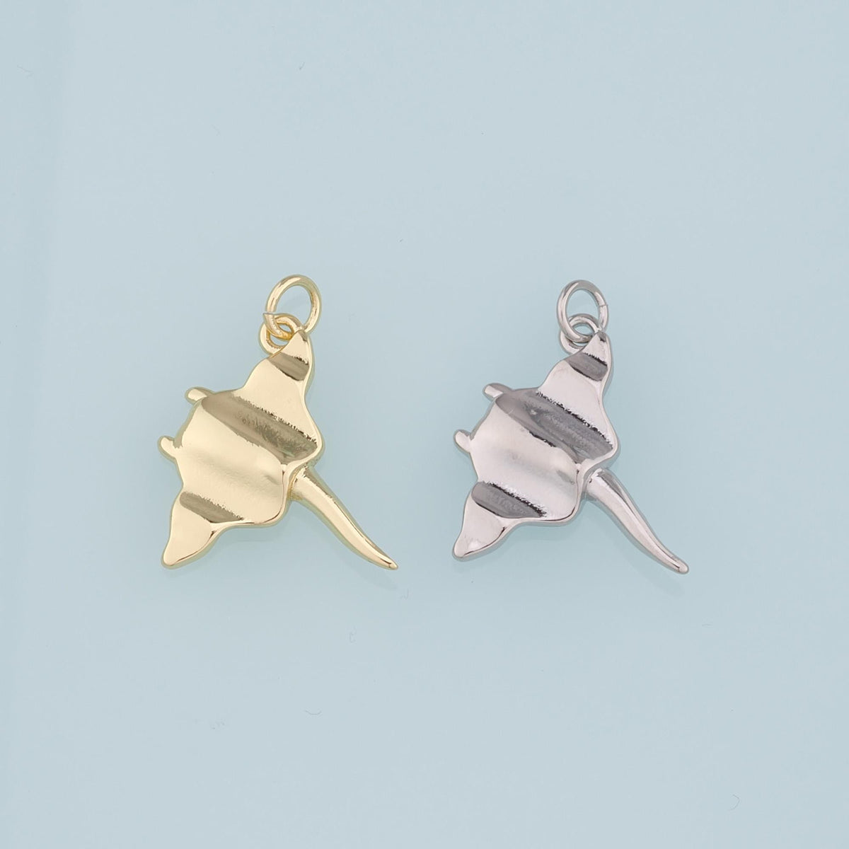 18K Gold Filled Manta Ray Pendant,Dainty Manta Ray Charm Bracelet Necklace for DIY Jewelry Making Supply