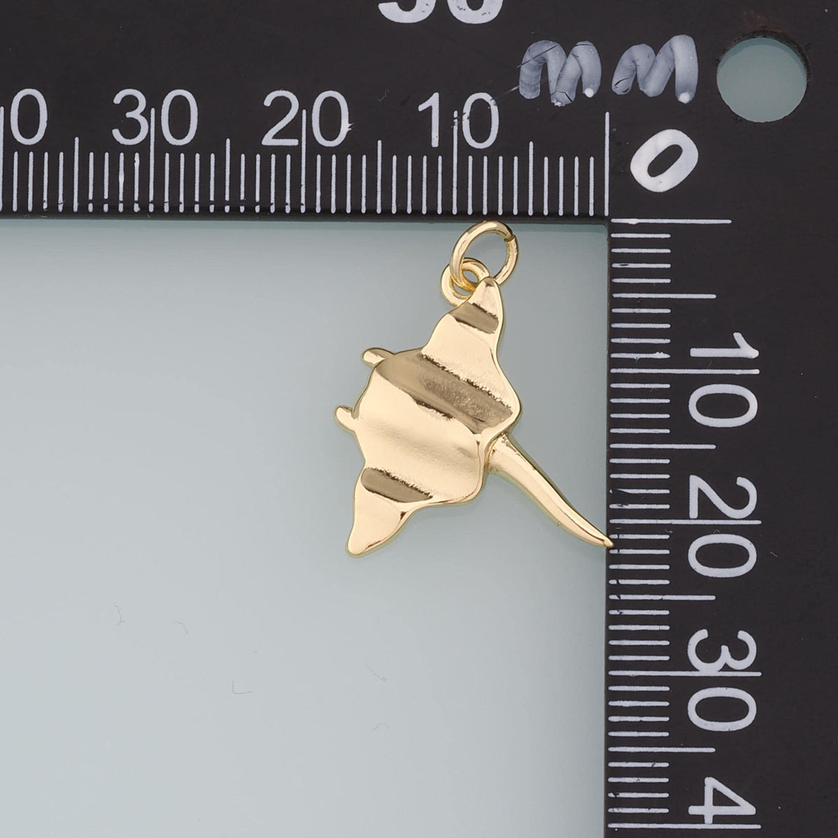 18K Gold Filled Manta Ray Pendant,Dainty Manta Ray Charm Bracelet Necklace for DIY Jewelry Making Supply