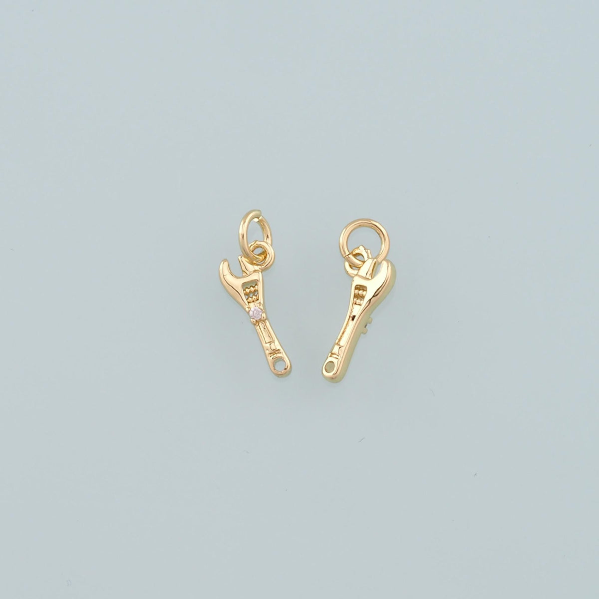 18K Gold Filled Hand CZ Charm Pendant for Jewelry Making