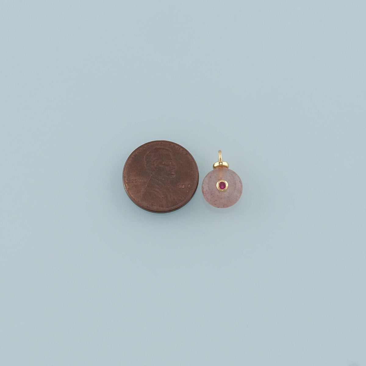 18K Gold Filled Round Charm Pendant for Jewelry Making