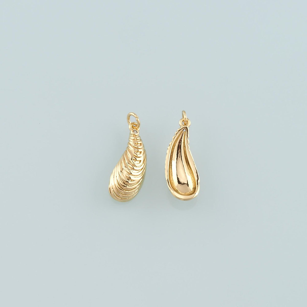 Gold Oyster Charms,18K Gold Filled Conch Pendant,Conch Shell Charm Bracelet Necklace for DIY Jewelry Making Supply