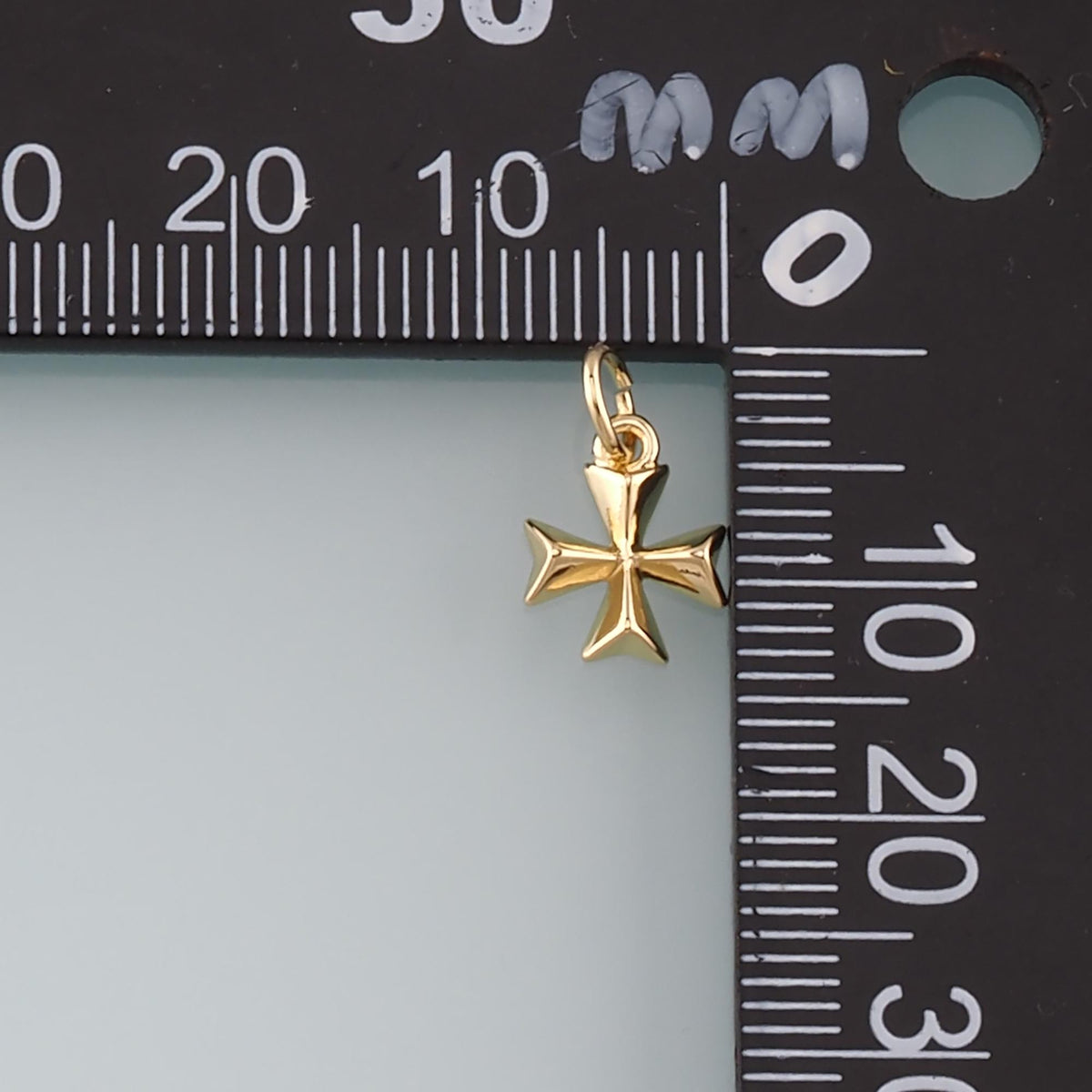 18K Gold Filled Cross Charm Pendant for Jewelry Making
