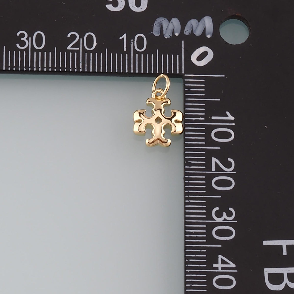 18K Gold Filled Cross Charm Pendant for Jewelry Making