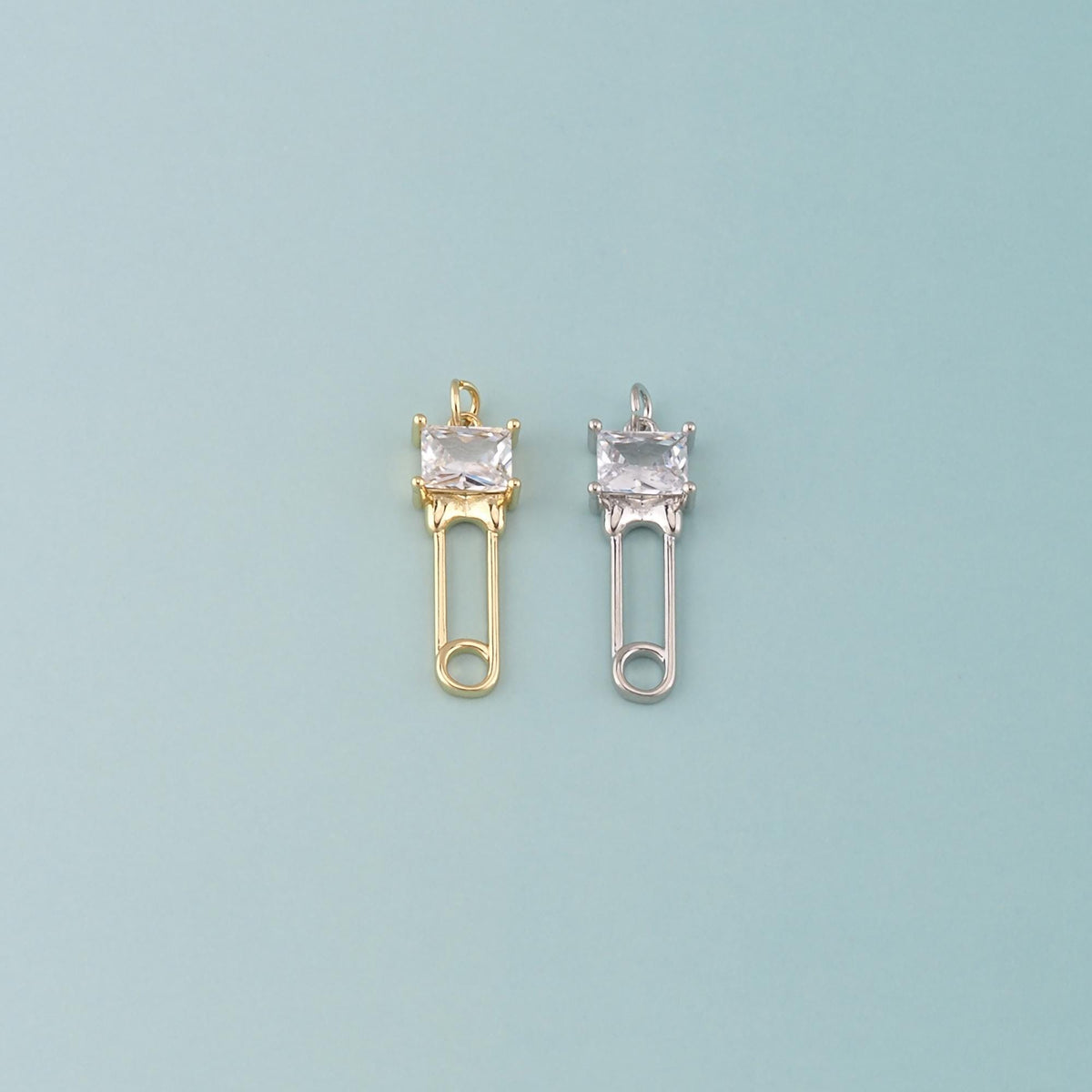 18K Gold Filled Hand Charm Pendant for Jewelry Making