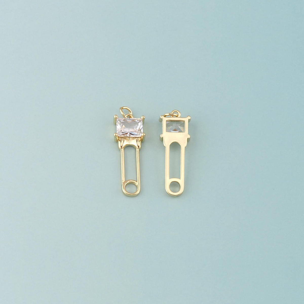 18K Gold Filled Hand Charm Pendant for Jewelry Making