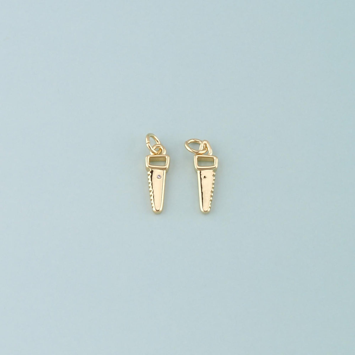 18K Gold Filled Hand Charm Pendant for Jewelry Making