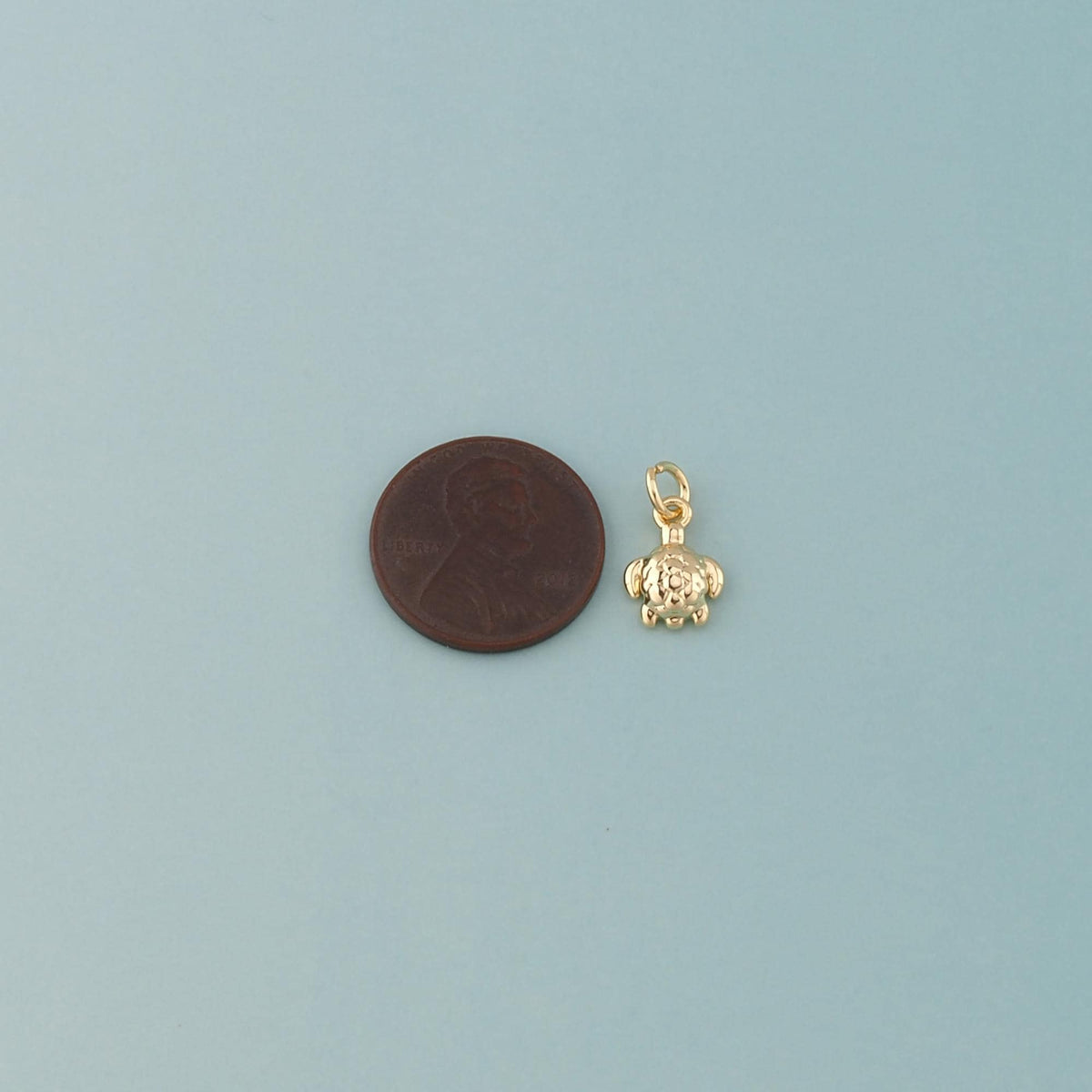 18K Gold Filled Hand Charm Pendant for Jewelry Making