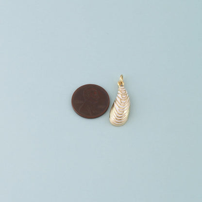 18K Gold Filled Shell Enamel Charm Pendant for Jewelry Making