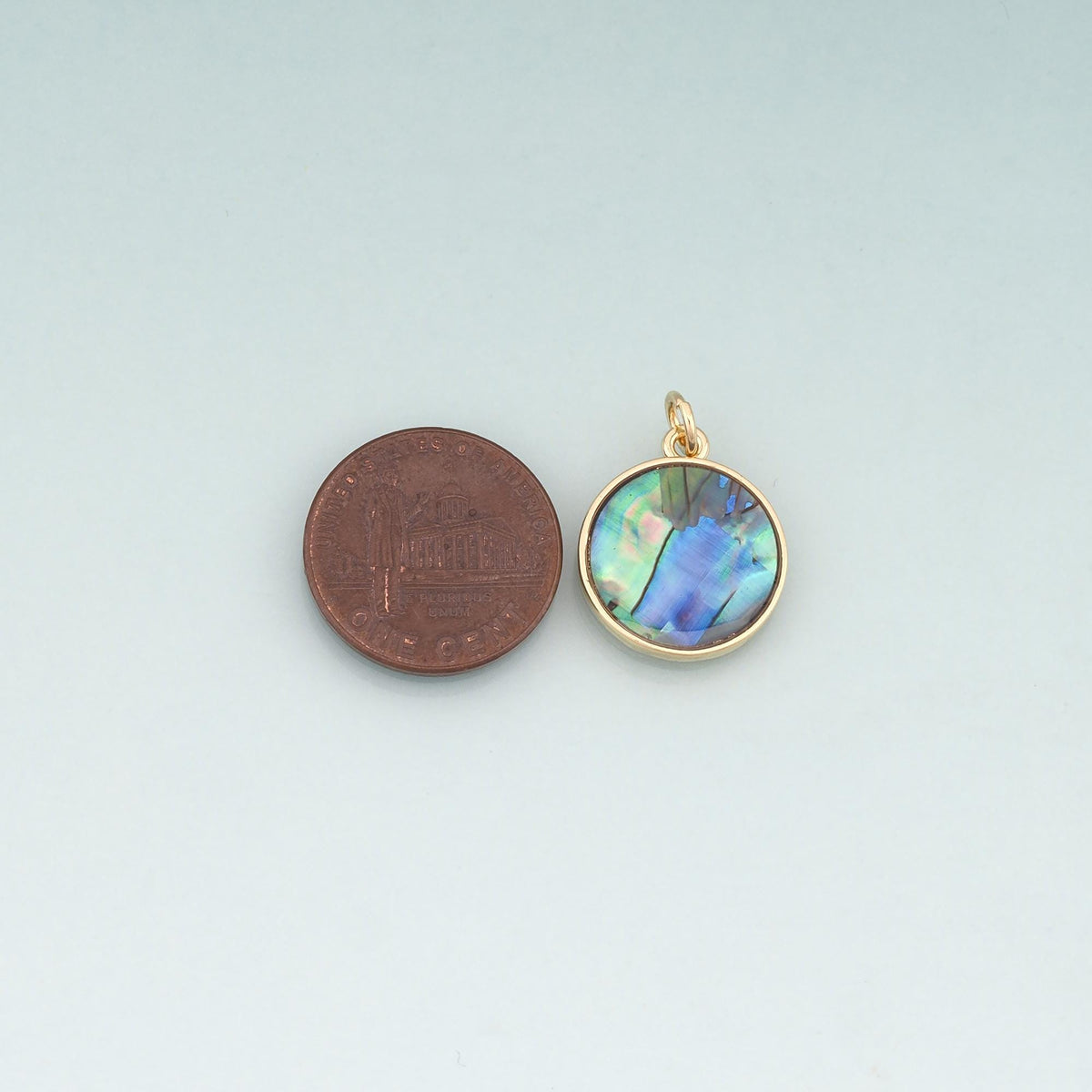 Gold Shell Round Charms,18K Gold Filled Round Pendant Charm Bracelet Necklace for DIY Jewelry Making Supply