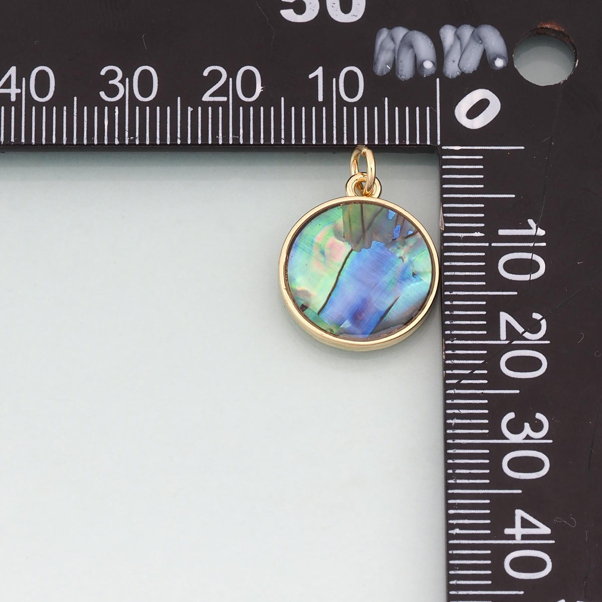Gold Shell Round Charms,18K Gold Filled Round Pendant Charm Bracelet Necklace for DIY Jewelry Making Supply