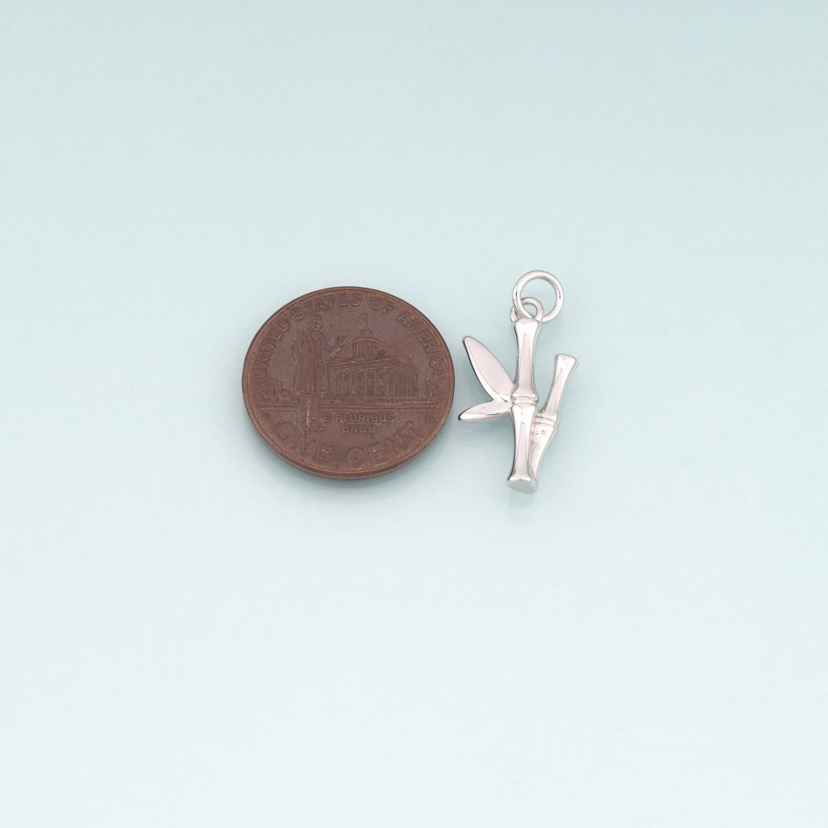18K Gold Filled Hand Charm Pendant for Jewelry Making