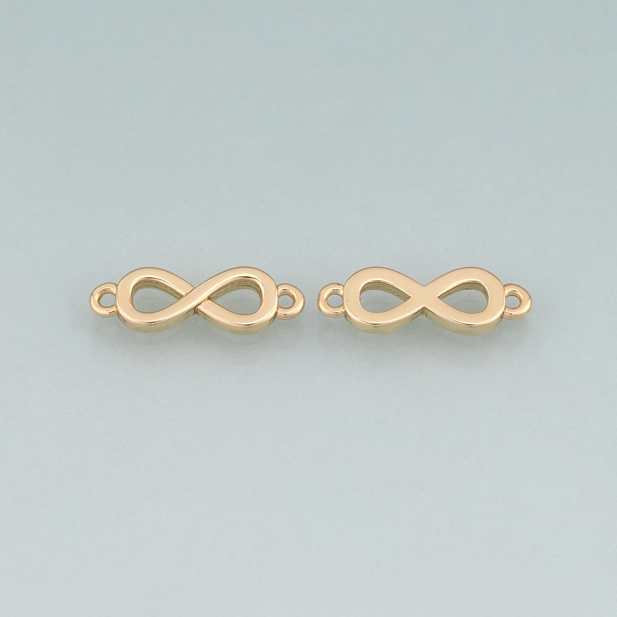 18K Gold Filled Hand Charm Pendant for Jewelry Making
