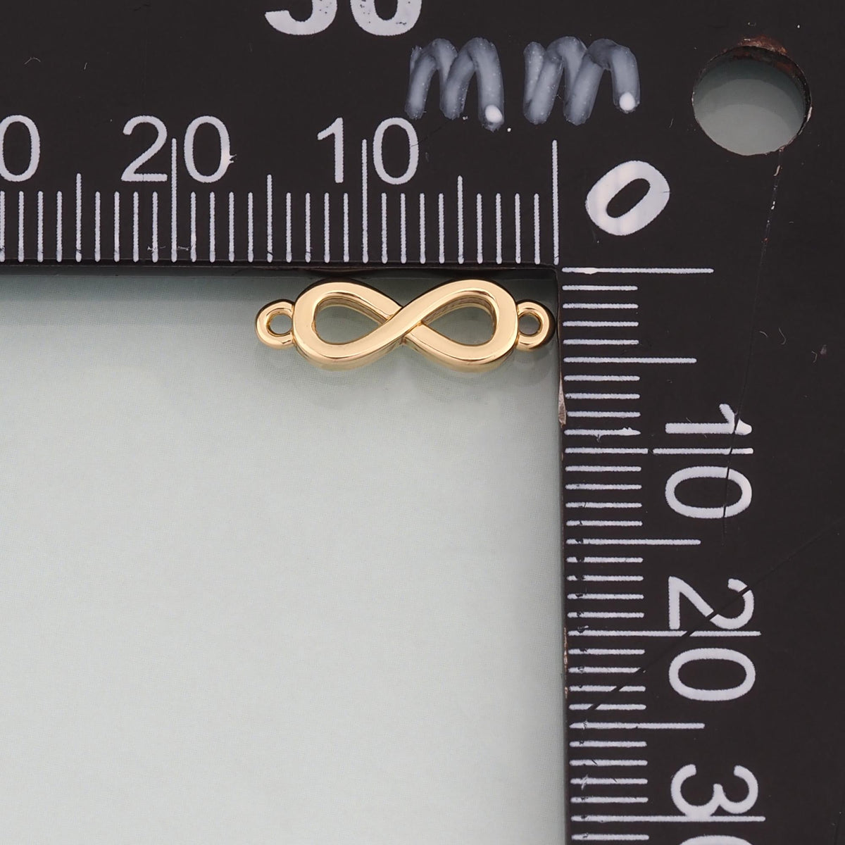 18K Gold Filled Hand Charm Pendant for Jewelry Making