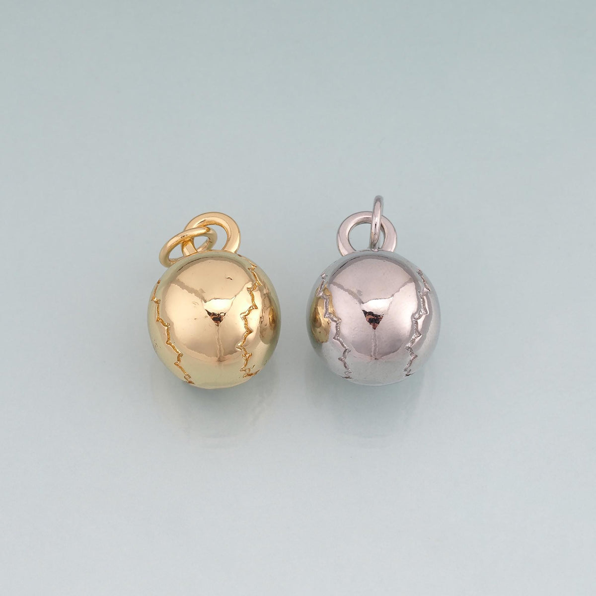 18K Gold Filled Hand Charm Pendant for Jewelry Making