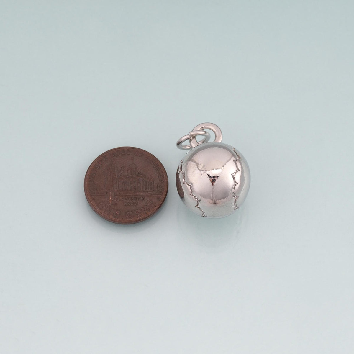 18K Gold Filled Hand Charm Pendant for Jewelry Making