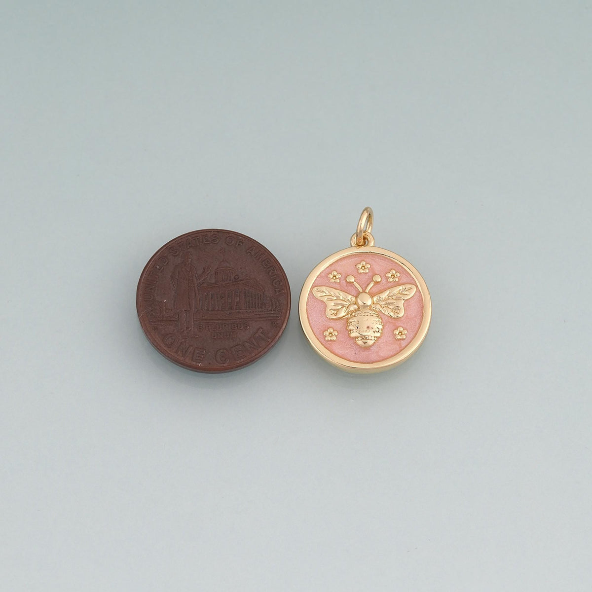 18K Gold Filled Enamel Bee Round Pendant,Insect Charm Bracelet Necklace for DIY Jewelry Making Supply