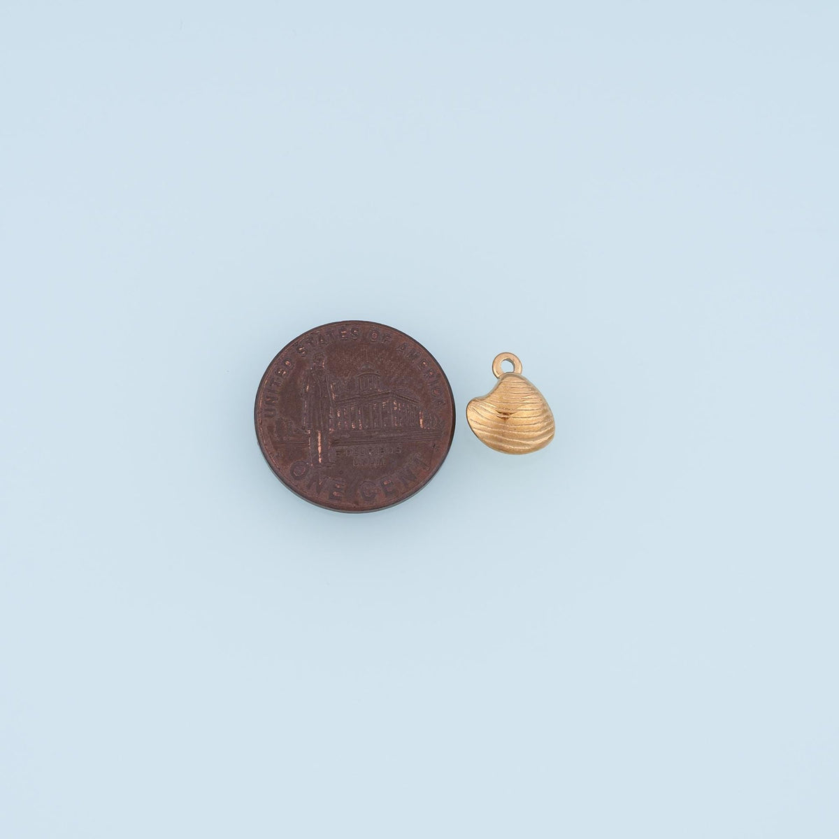 14K Gold Shell Charm Pendant for Jewelry Making