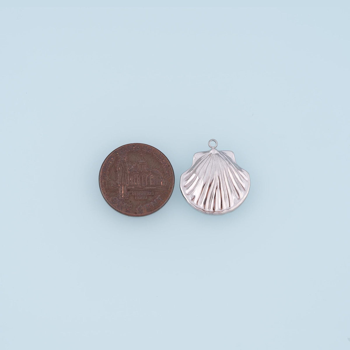 Scallop Pendant,14K Gold Minimalist Charm DIY Charm for Necklace Bracelet Making